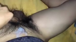 Anh trai buồi bự thủ dâm thèm lồn quá