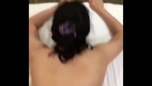 Chịch em dâm nữ xinh nứng dâm trên giường