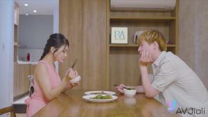 Chịch cô chị dâu vú bự dâm nứng quá trời quá đất